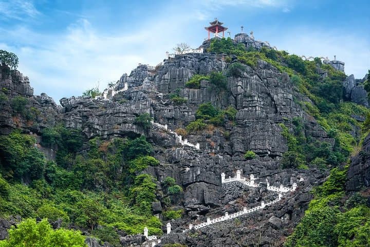 Full-Day Bai Dinh, Mua Cave & Trang An Boat Trip from Hanoi photo 5