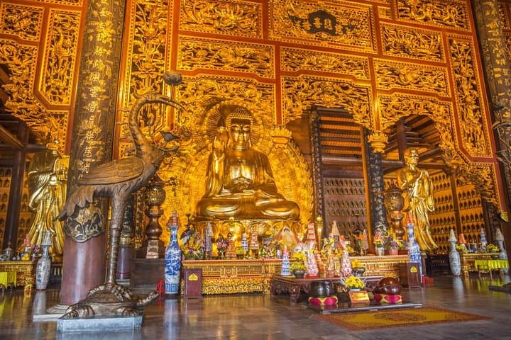 Full-Day Bai Dinh, Mua Cave & Trang An Boat Trip from Hanoi photo 2