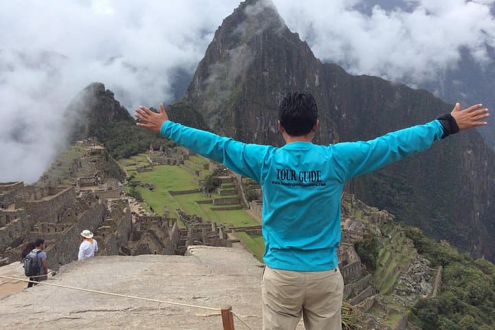 Short Inca Trail: 2-Day Easy Hike to Machu Picchu via Wiñay Wayna photo 4