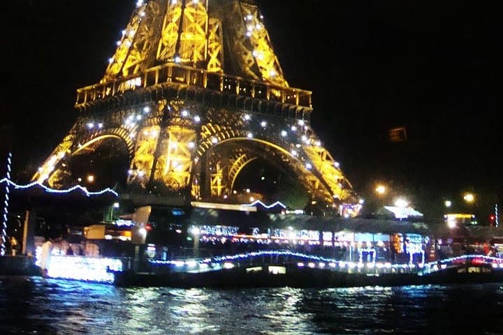 Paris Night Tour: Private Magic City Lights & Local Vibes photo 6