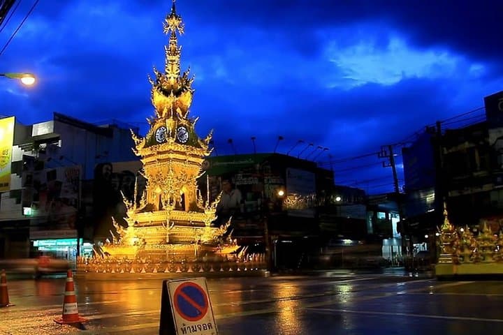 Chiang Rai by Night: Trishaw Ride, Northern Thai Dinner & Cultural Show photo 3