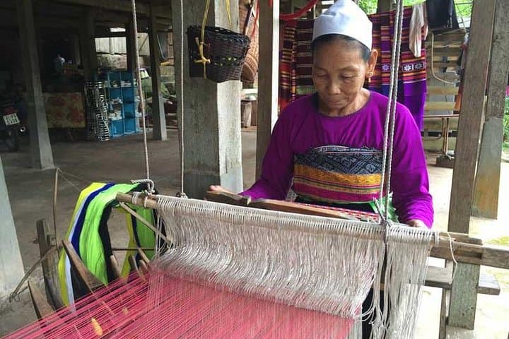 3-Day Mai Chau & Pu Luong Trek: Rice Terraces, Stilt-House Homestays, and Hill-Top Views photo 3