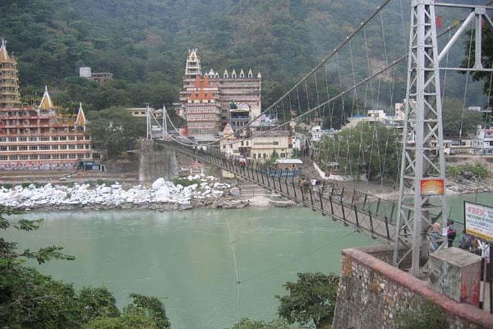Haridwar & Rishikesh Private Overnight Tour — Ganges Aarti, Ram Jhula & 4-Star Stay