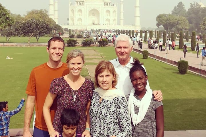 Skip-the-Line Taj Mahal Private Guided Tour: Fast Entry & Expert Guide photo 5