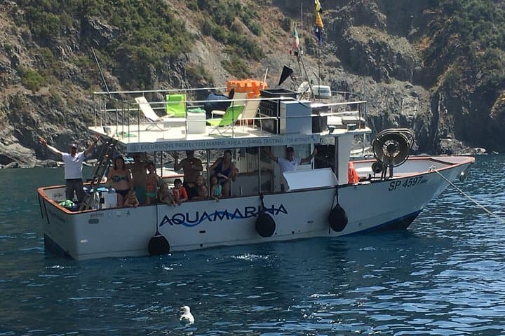 Sail the Cinque Terre Coast: 4-Hour Lunch & Swim from Monterosso photo 5