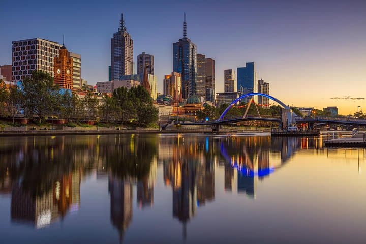 Melbourne By Night: St Kilda After-Dark Bar Crawl & Live Music Walk photo 5