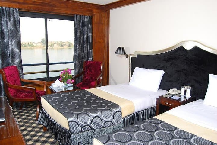 Luxor to Aswan: 5-Day Nile Cruise with Hot Air Balloon & Abu Simbel photo 5