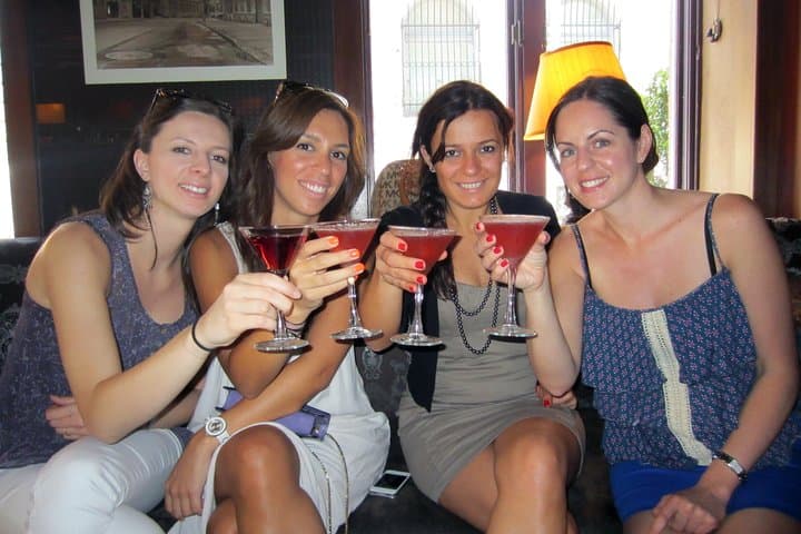 Sex and the City Hotspots Bus Tour — NYC Locations & Practical Guide