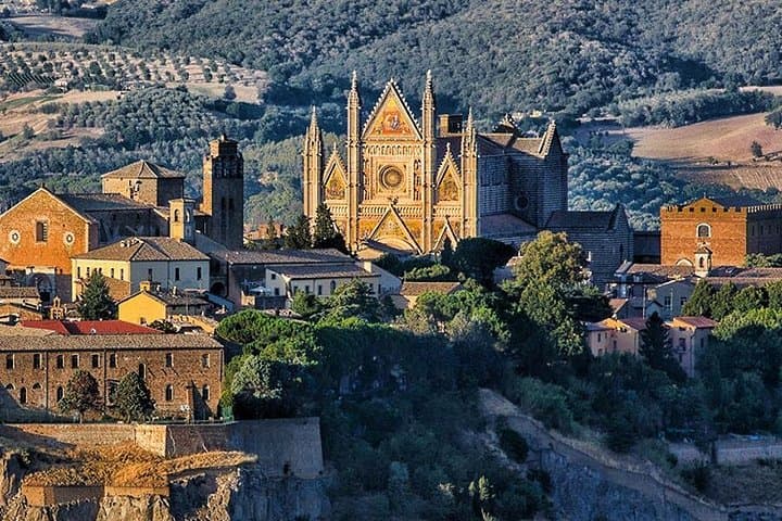 Day Trip from Rome to Orvieto & Civita di Bagnoregio: Medieval Cliffs and 'Dying City' Views photo 3