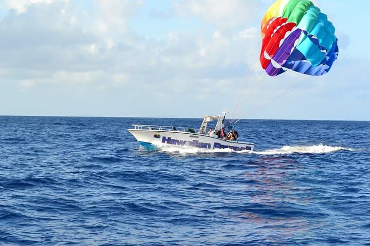 Waikiki Parasailing Over Diamond Head — Hawaiian Parasail Since 1977 photo 2