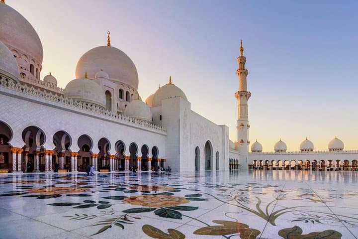 Sheikh Zayed Grand Mosque: Practical Guide to Abu Dhabi’s Architectural Masterpiece