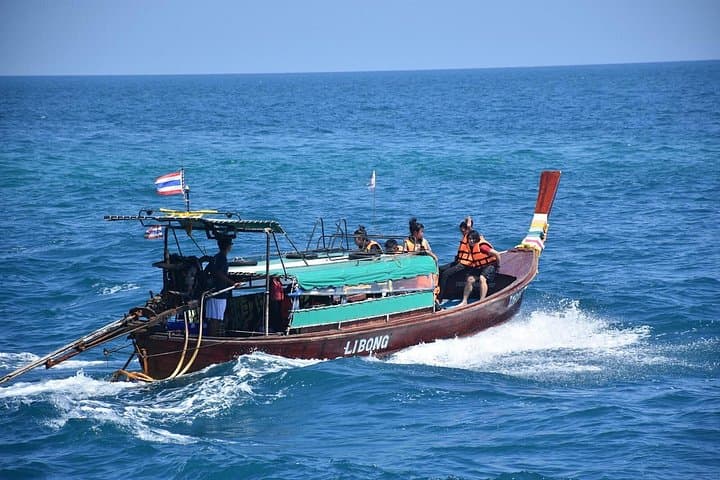 Koh Lanta 4-Island Longtail Tour to Emerald Cave, Koh Ngai & Snorkeling photo 4
