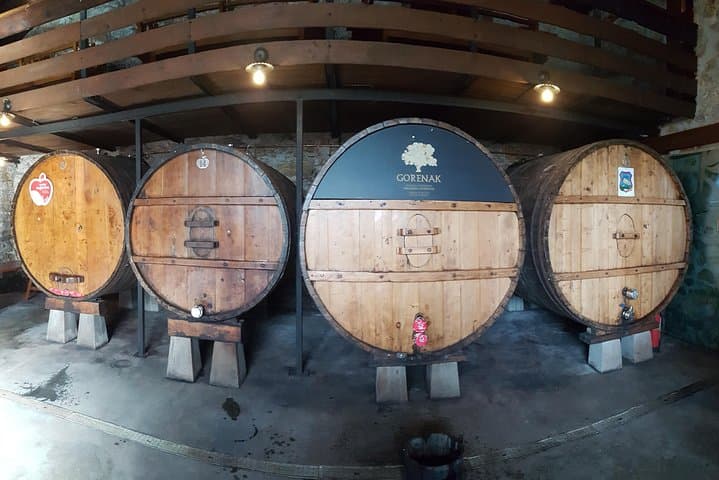 Taste Idiazabal: Cheese Farm & Traditional Basque Cider House Lunch from San Sebastián photo 5