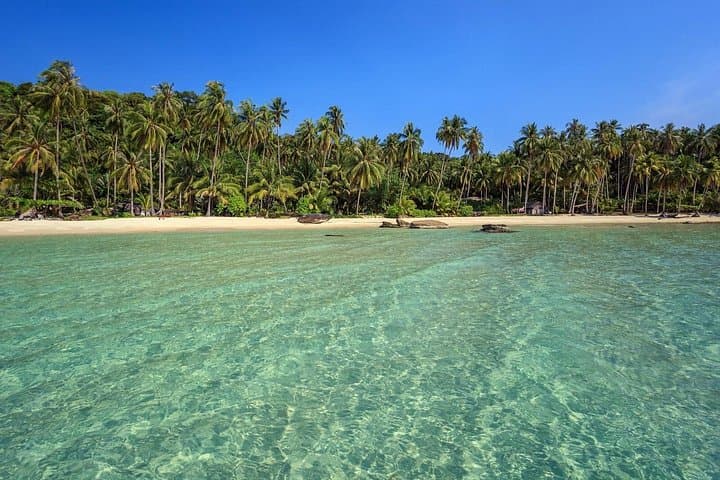 Speedboat Tour to Emerald Cave & Four Islands from Koh Lanta photo 6