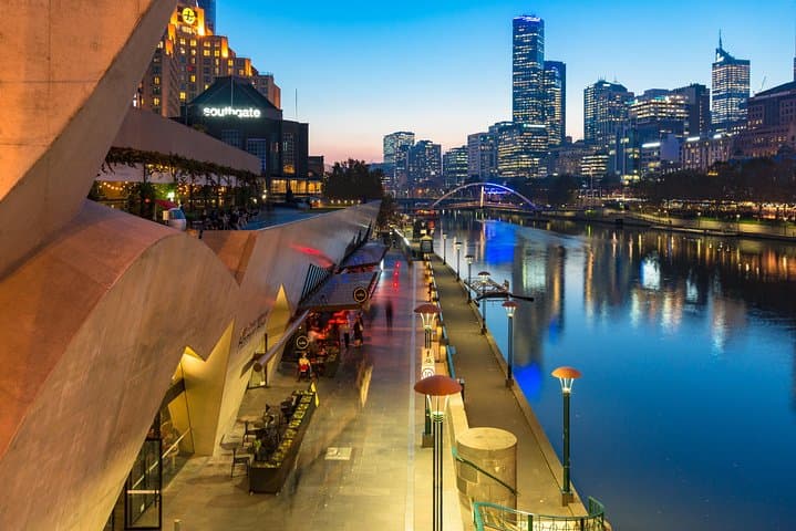 Melbourne By Night: St Kilda After-Dark Bar Crawl & Live Music Walk photo 6