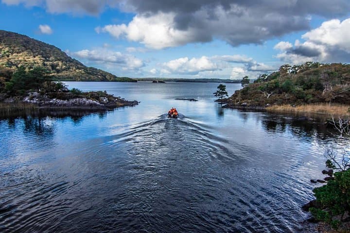 Gap of Dunloe Full-Day Tour: Hike, Jaunting Car and Boat through Killarney National Park photo 3