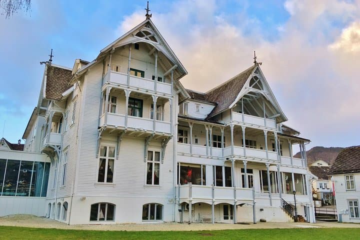 Queen of the Fjords Private Tour from Bergen — Hardangerfjord Waterfalls, Views & Ferry (6 hrs) photo 6