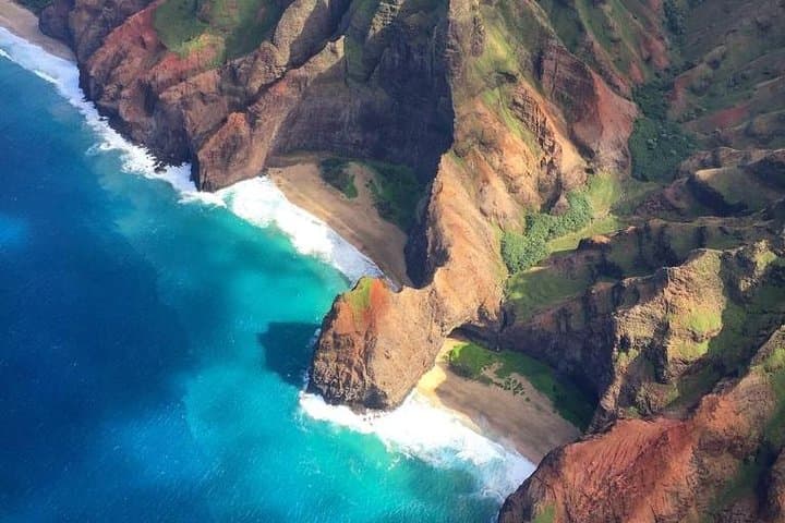 Kauai Deluxe Sightseeing Flight: An Unmatched Aerial Tour of the Garden Isle photo 3