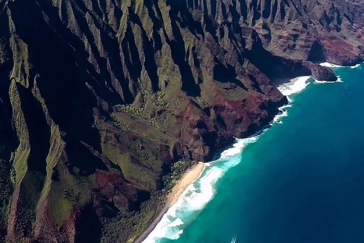 Kauai Deluxe Sightseeing Flight: An Unmatched Aerial Tour of the Garden Isle photo 6