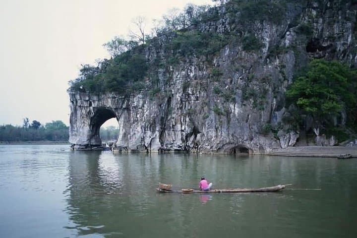 Private Guilin Full-Day Tour: Fubo Hill, Reed Flute Cave & Seven Star Park photo 3