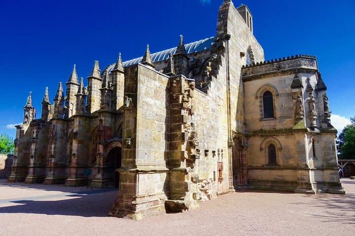 Full-Day Edinburgh Old Town and Rosslyn Chapel Tour: Castle, Arthur's Seat & Chapel photo 1