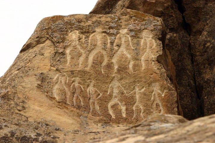 Baku to Gobustan and Absheron: 4-Day Fire, Mud and Heritage Tour photo 6