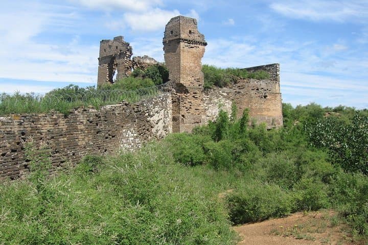 Two-Day Great Wall Hike from Beijing: Jinshanling & Gubeikou Small-Group Trek photo 2