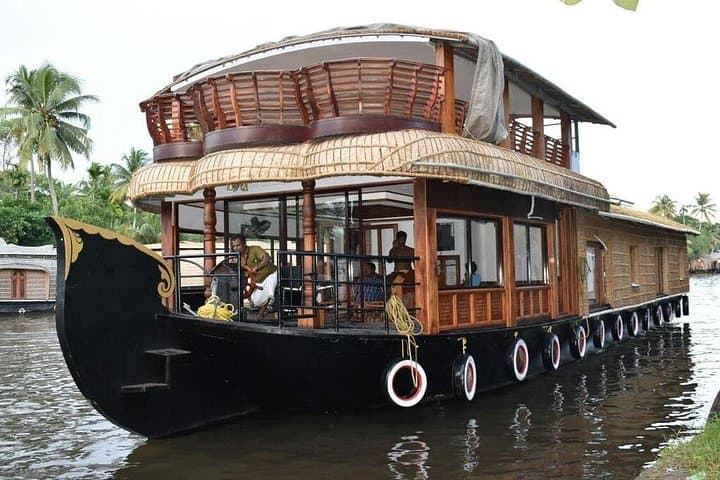 Alleppey Houseboat Day Cruise on Celebrity Constellation — Kerala Backwaters Daytrip photo 2