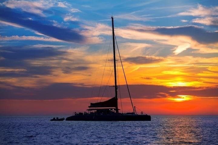 Private Romantic Sailing Sunset from Playa del Carmen to Isla Mujeres photo 2