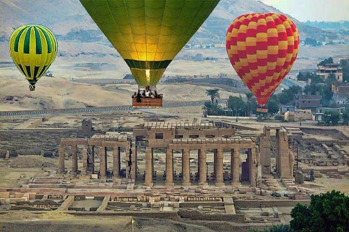 Sunrise Hot Air Balloon Over Luxor: Valley of the Kings & West Bank Private Tour photo 3
