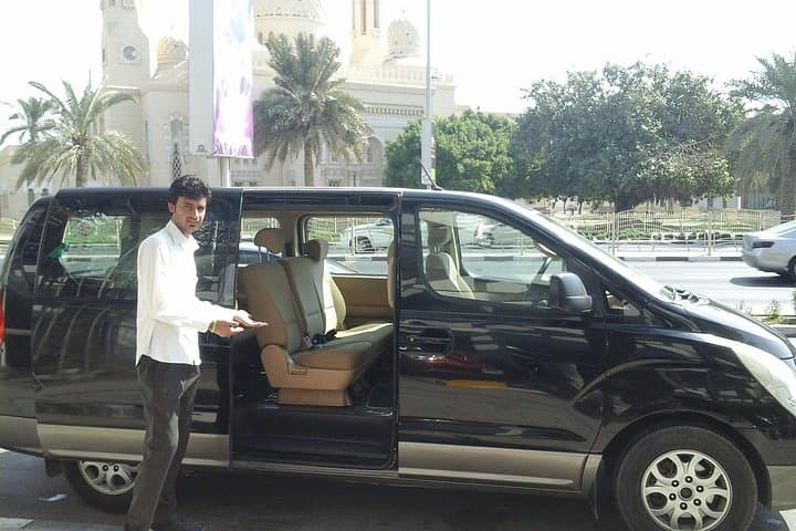 Dubai Private 4-Hour City Tour — Burj Khalifa, Palm Jumeirah & Gold Souk photo 2
