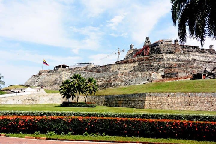 Cartagena City Tour: San Felipe, Getsemaní & Historic Center in 3–4 Hours