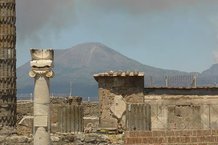 Pompeii and Naples Day Trip by High-Speed Train from Rome photo 2