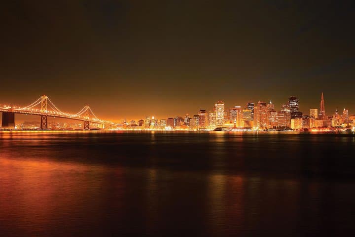 San Francisco Signature Dinner Cruise: Sunset Yacht Buffet & Bay Sights photo 3