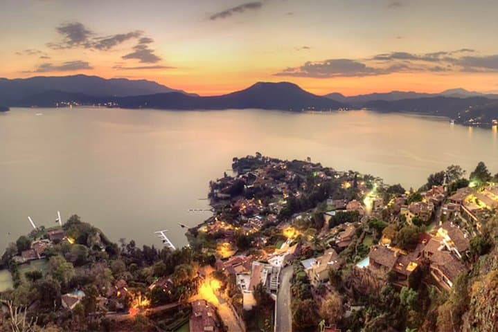Valle de Bravo Day Trip: Waterfall, Cobblestone Streets & Lake Views from Mexico City