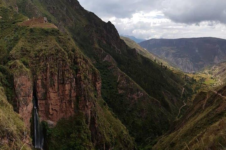 Perolniyoc Waterfall Trek from Cusco — One-Day Sacred Valley Hike photo 4