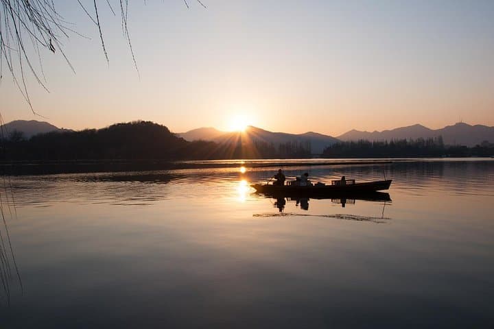 Hangzhou in a Day: Private Bullet-Train Tour from Nanjing photo 5