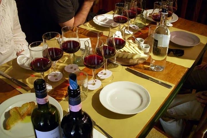 Mount Etna Winery Lunch & Crater Walk: Full-Day Tour from Catania