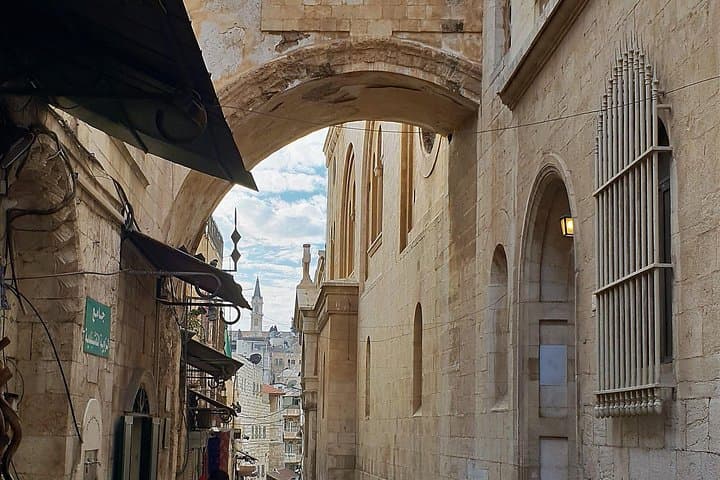 Underground Jerusalem Private Tour: Western Wall Tunnels, City of David & Archaeological Park photo 2