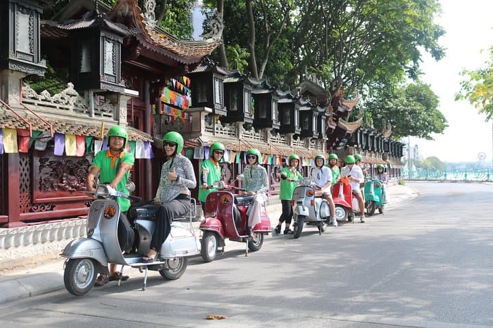 Vespa Ride Through Hanoi: 2.5-Hour Old Quarter & Long Bien Bridge Tour photo 4