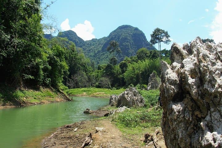 2-Day Khao Sok Jungle Safari from Krabi — Trek, Canoe & Jungle Bungalow photo 3
