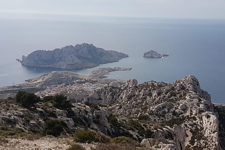 Panoramic Hike from Parc Pastré to Callelongue — Marseille’s Coastal Ridge Walk photo 2