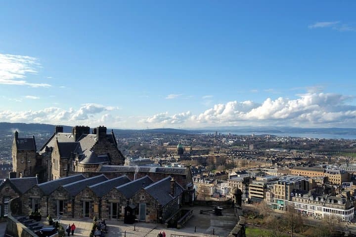 Skip-the-Line Edinburgh Castle Guided Walking Tour — History & Highlights photo 5