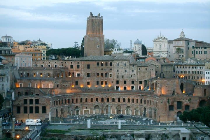 Discover Rome: 3-Hour Private Tour with Driver — Colosseum, Vatican & Historic Center photo 3
