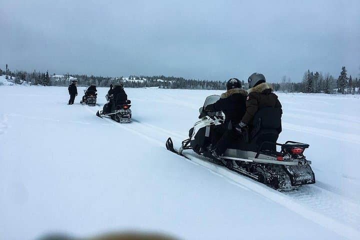 Snowmobile Adventure from Yellowknife: Explore Frozen Lakes and Northern Wilderness photo 4
