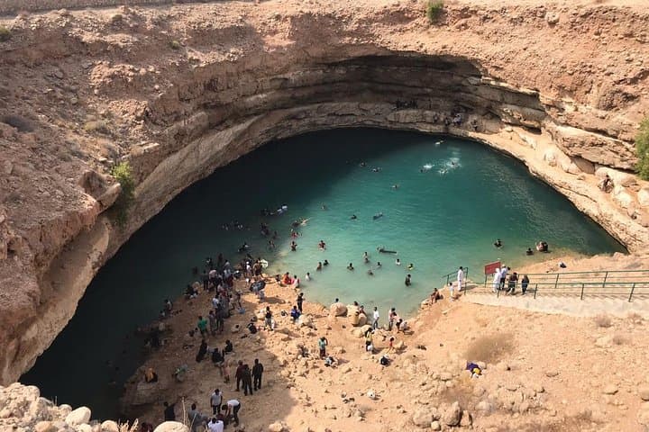 Five Days Across Northern Oman: Wadis, Deserts, Forts, and Turtles photo 2
