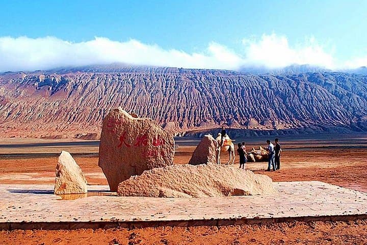 Turpan Day Tour from Urumqi: Private Visit to Jiaohe, Karez & Emin Minaret photo 1