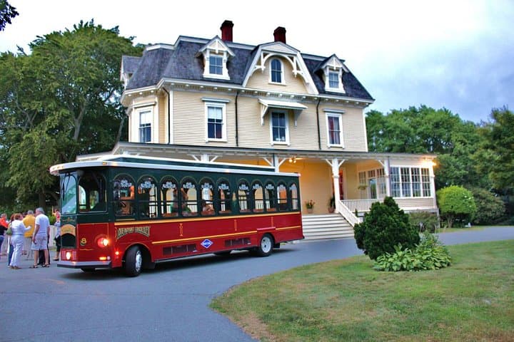 Newport Trolley Tour & The Breakers: A 3‑Hour Dive into Gilded‑Age Coastline photo 3