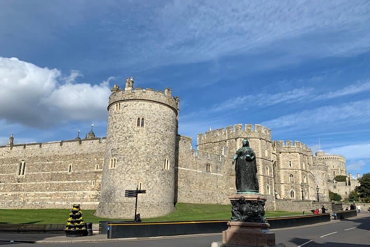 London to Stonehenge and Windsor Castle Day Trip — Private Tour with Entrance Tickets photo 4