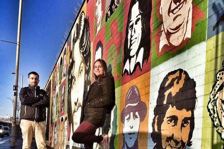 Belfast Black Taxi Tour: The Troubles, Murals & Peace Walls in 2 Hours photo 3